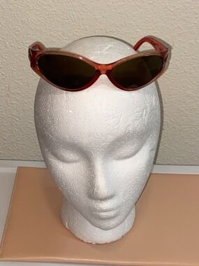 Goat Kingoin Women's Amber Translucent Sunglass Frames with Dark Lenses